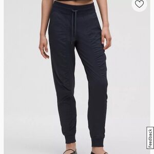 Lululemon Athletica jogger pant